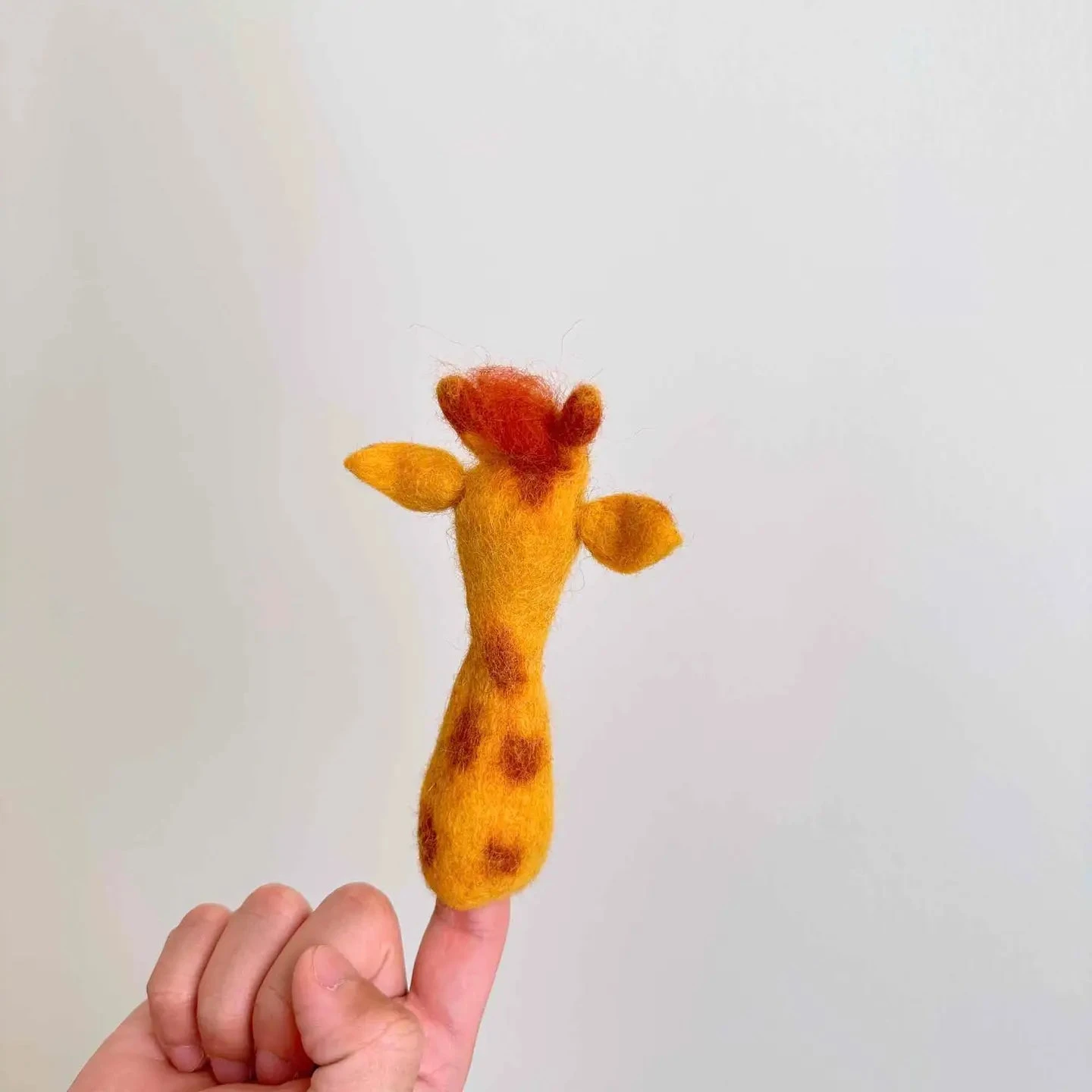Giraffe Finger Puppet - Image 3
