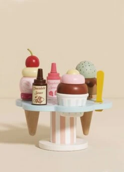 Wooden Ice Cream Stand & Toppings