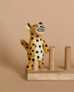 Cheetah Finger Puppet